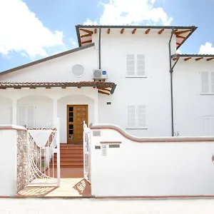Affitti Brevi House Bed and breakfast